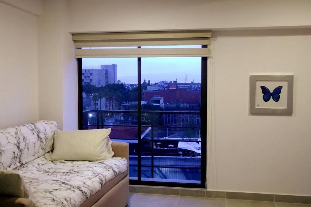 Mexicanissimo!! Awake With Mariachi Serenade Appartement